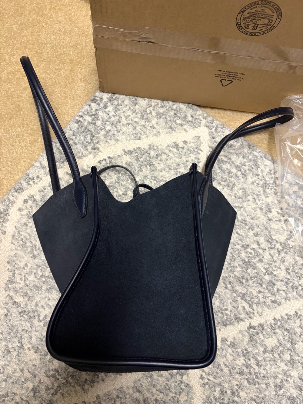 The Lexington Small Tote- Color Juniper Berry- MADEWELL - Picture 7 of 12